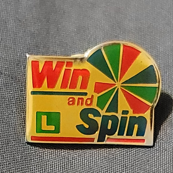 Vtg California State Lottery Spin and Win Lapel Pin - Picture 1 of 4